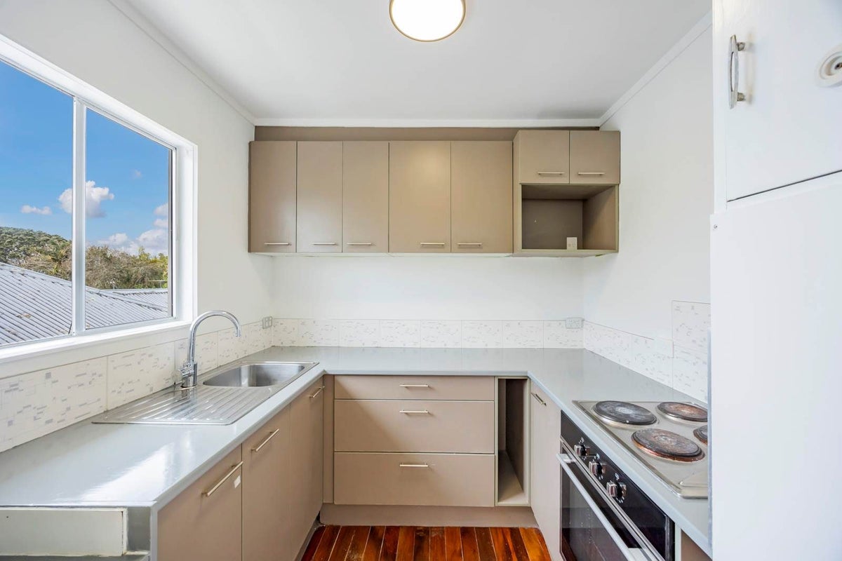 1/50 Wynyard Road, Mount Eden, Auckland - Carousel 2