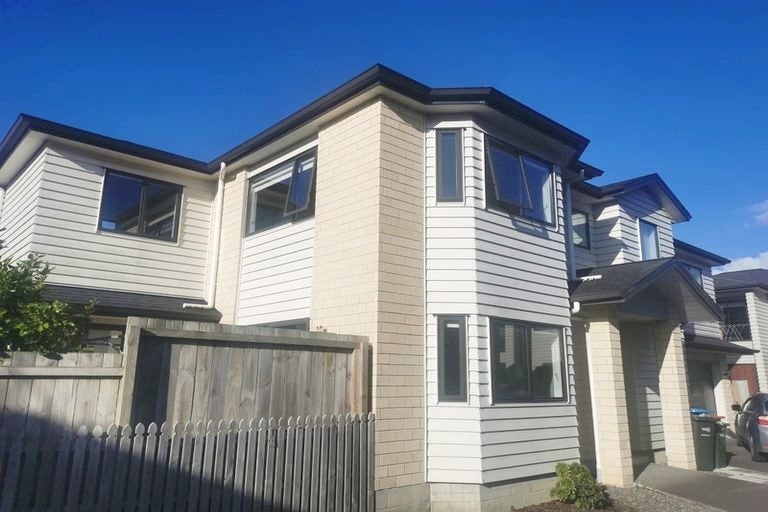 24D Rockfield Road, Ellerslie, Auckland - Carousel 1