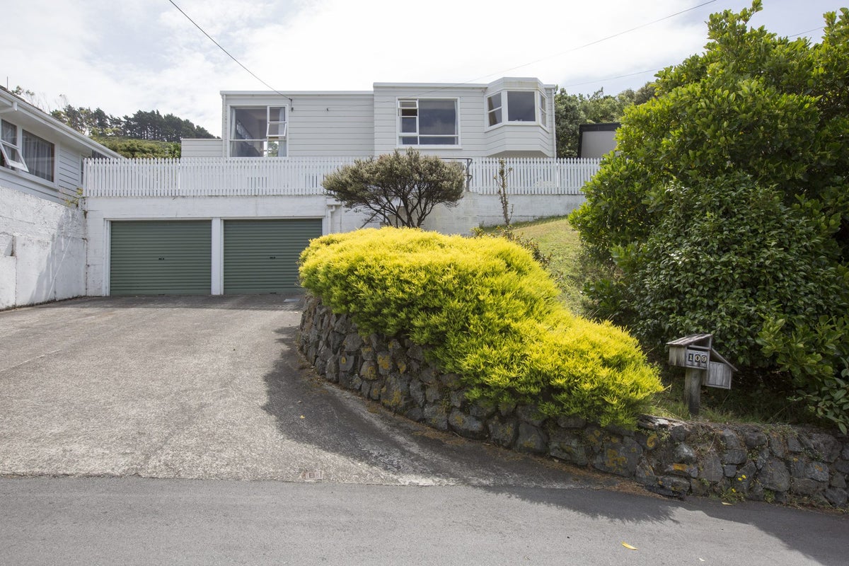 109 Churchill Drive, Crofton Downs, Wellington - Carousel 2