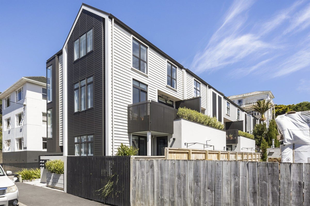 4 Armour Avenue, Mount Victoria, Wellington - Carousel 1