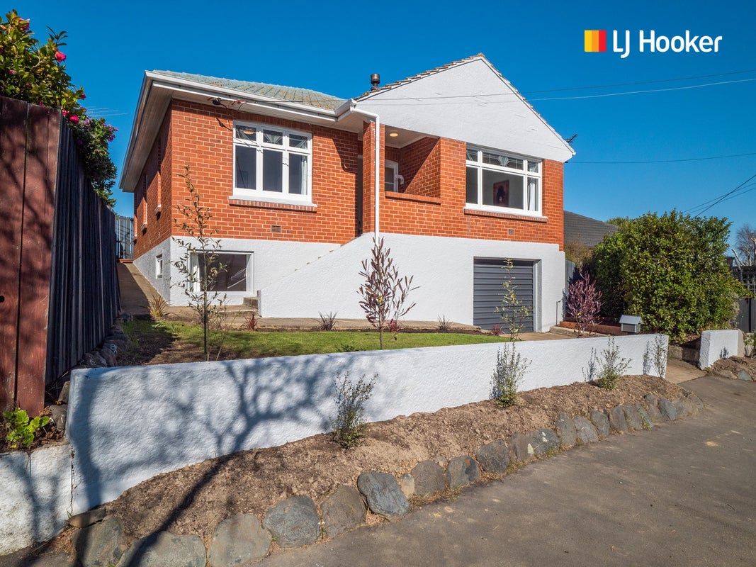 49 Mornington Road, Balaclava, Dunedin - Carousel 1