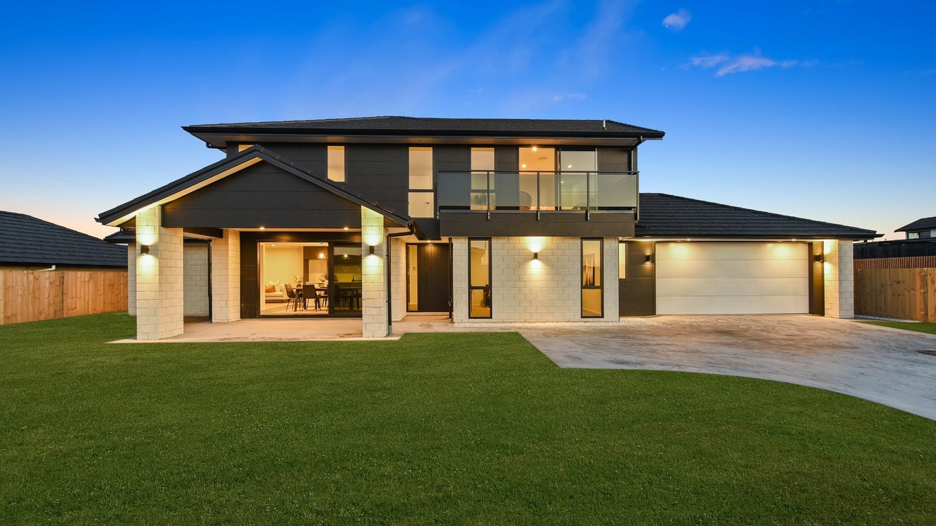 12 Purser Crescent, Flagstaff, Hamilton - Carousel 1