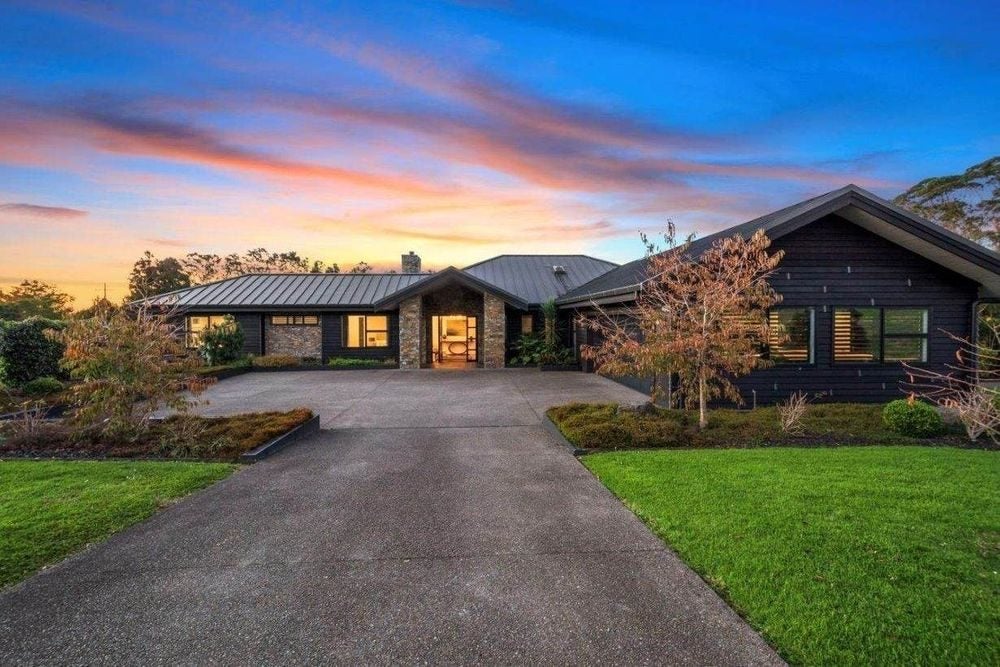 73 Pomona Road, Kumeu - Carousel 1