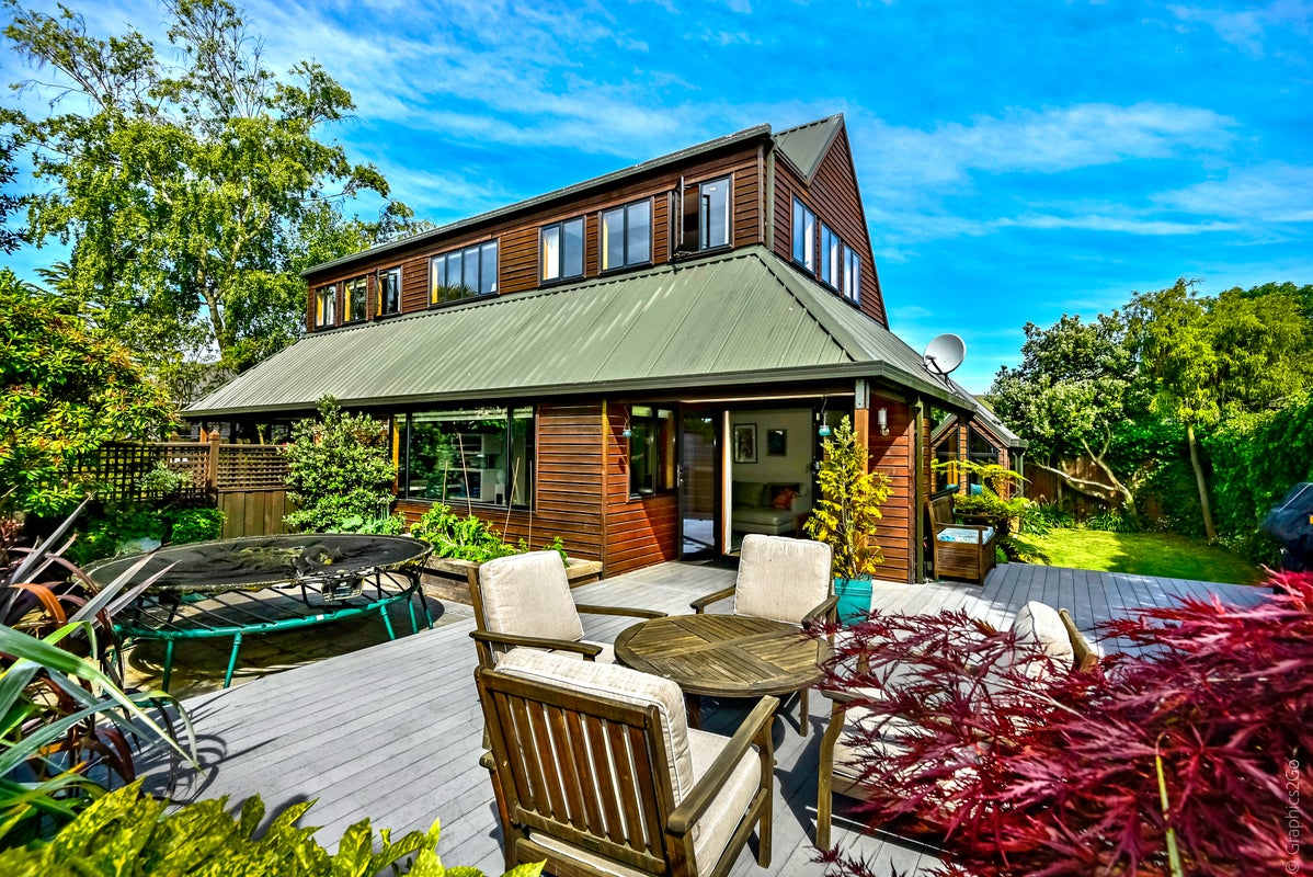 2/18 Ngaio Street, Saint Martins, Christchurch - Carousel 1