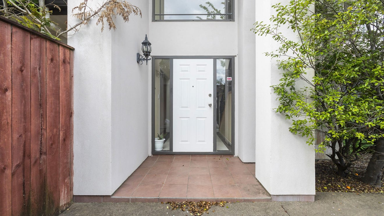 319 Chapel Road, Flat Bush, Auckland - Carousel 1