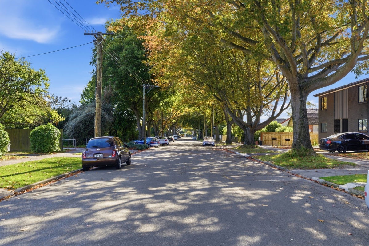 23 Guildford Street, Burnside, Christchurch - Carousel 35