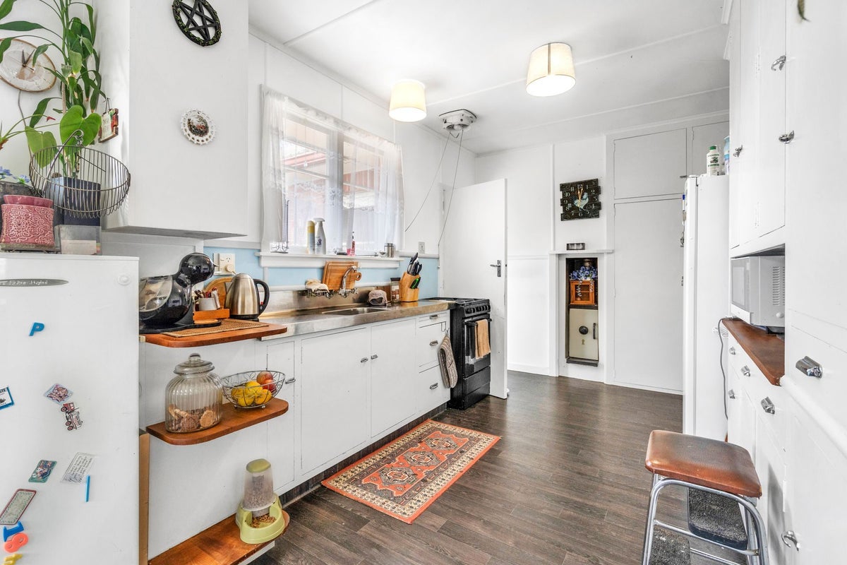 36 Cross Street, Allenton, Ashburton - Carousel 2