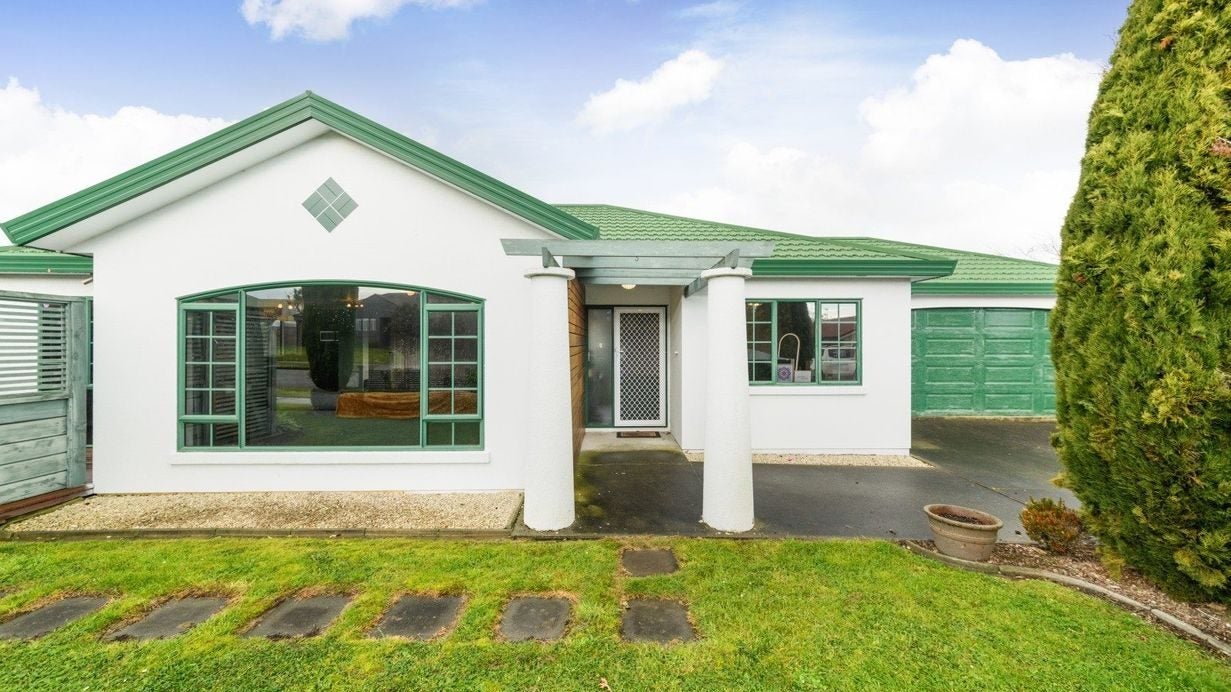 113 Parnell Heights, KELVIN GROVE, PALMERSTON NORTH - Carousel 1