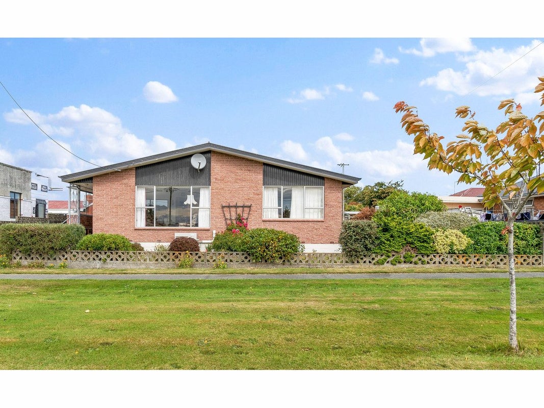 18 Nelson Street, East Gore, Gore - Carousel 17