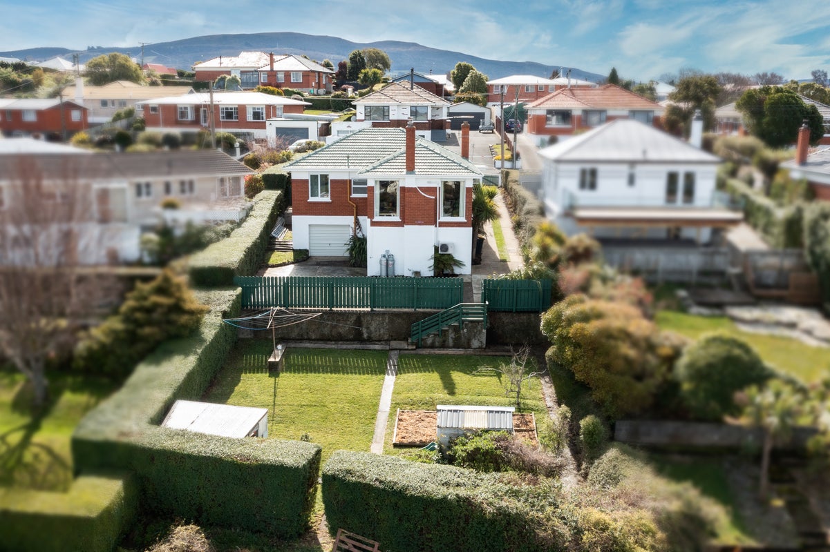 15 Warwick Street, Balaclava, Dunedin - Carousel 22