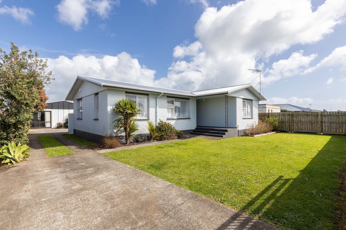 9 Mangati Road, Bell Block, New Plymouth - Carousel 1