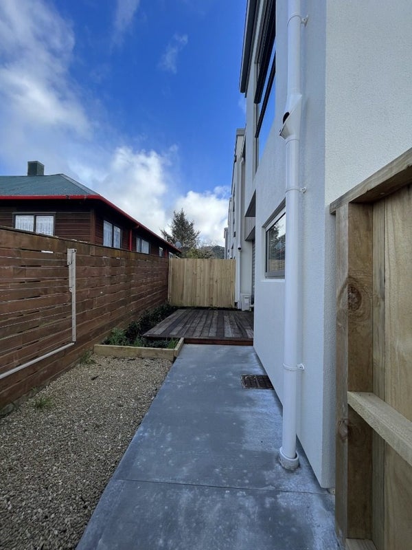 1/43 Churton Crescent, Taita, Lower Hutt - Carousel 10