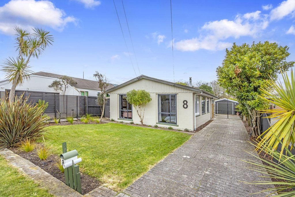 8 Blake Street, New Brighton, Christchurch - Carousel 1
