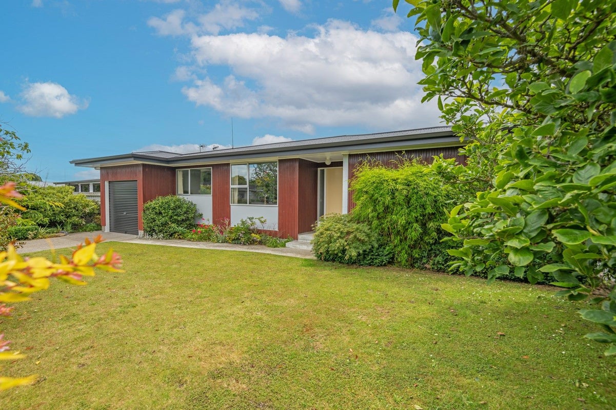91 Long Melford Road, Awapuni, Palmerston North - Carousel 1