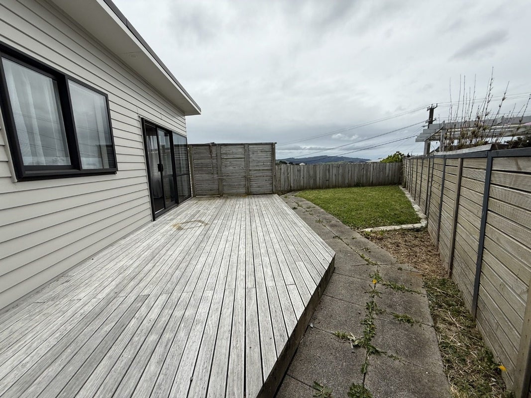 106A GLANMIRE RD, NEWLANDS, WELLINGTON - Carousel 16