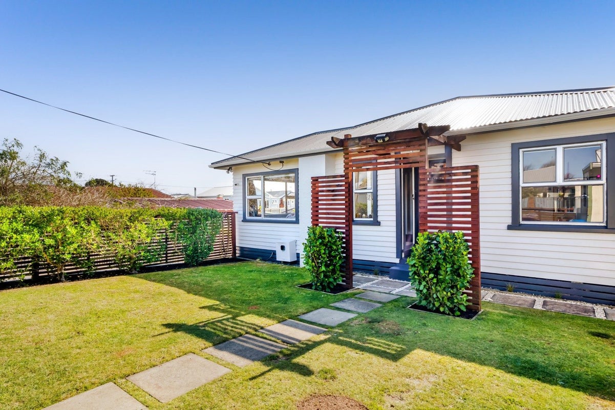 7 Saxton Road, Upper Vogeltown, New Plymouth - Carousel 1
