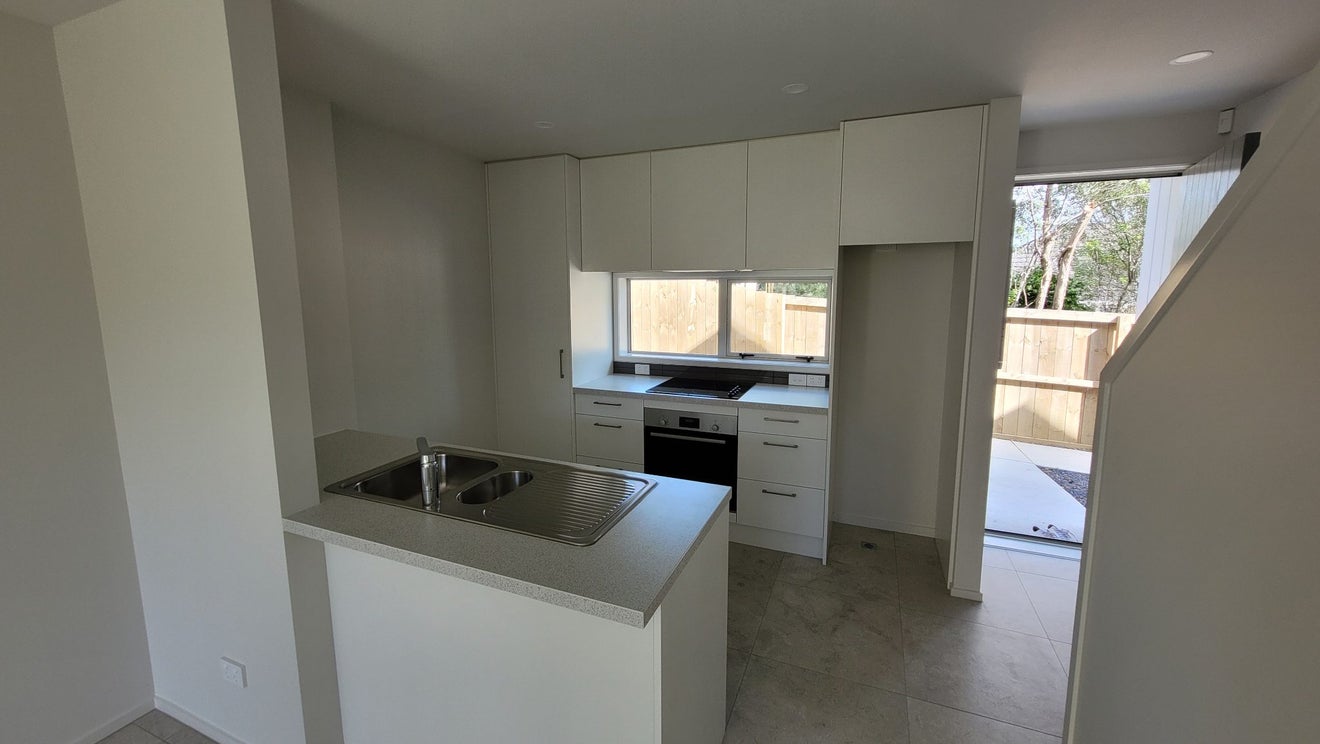 4/293 Kohimarama Road, St Heliers, Auckland - Carousel 1