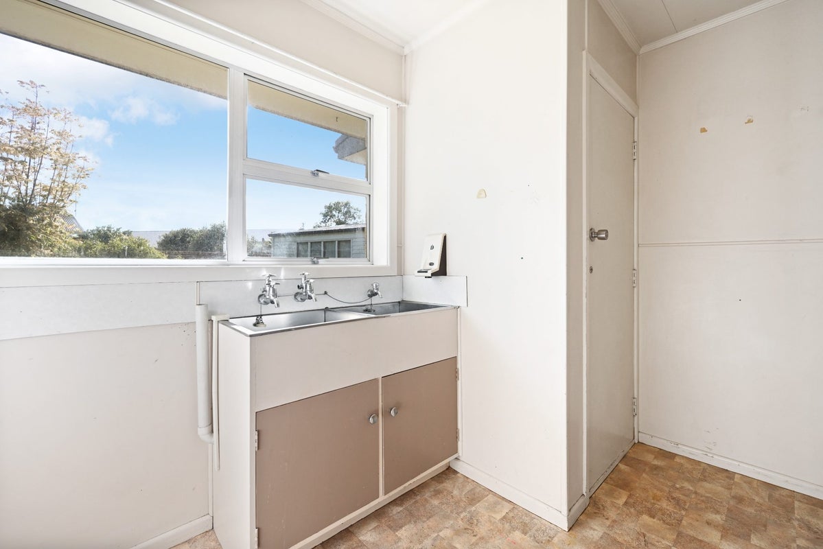 29 Forsyth Street, St Andrews, Hamilton - Carousel 13