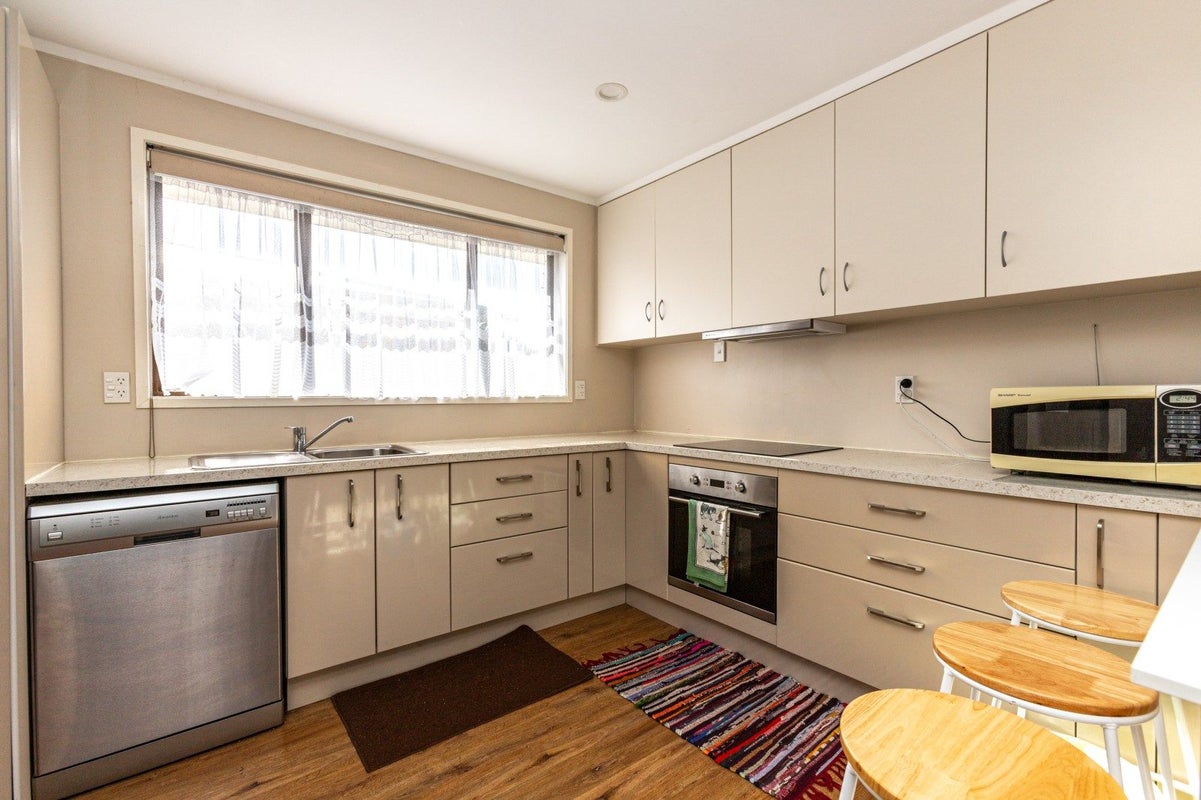 1/0 Albert Street, Papakura, Auckland - Carousel 2