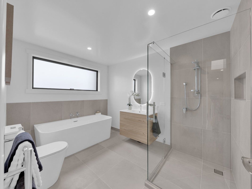 49 Maanihi Drive, Rototuna North, Hamilton - Carousel 13