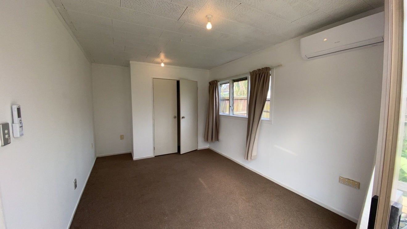 7 Windoma Circle, Manukau, Auckland - Carousel 2