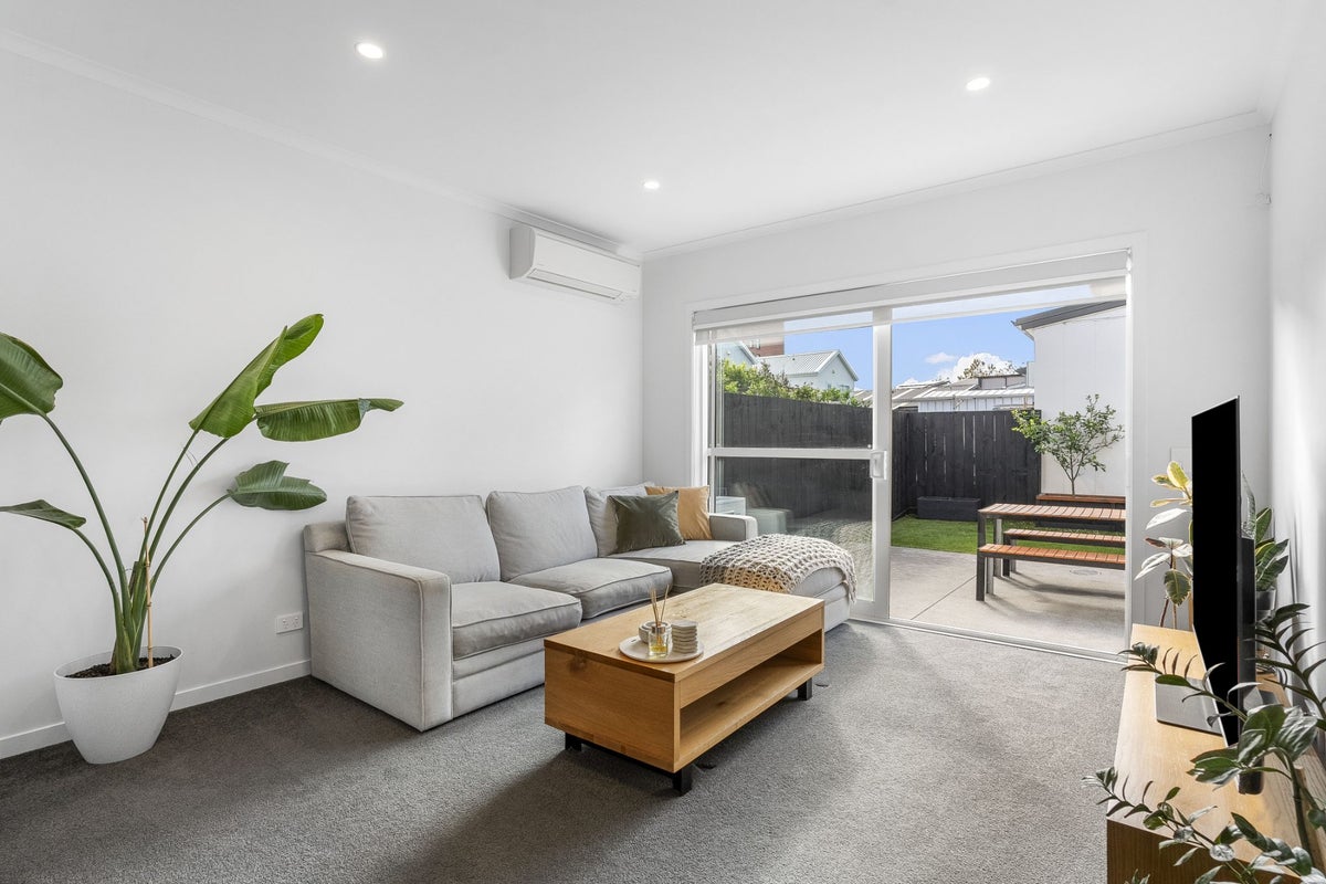 20 Eyton Kay Road, Hobsonville, Auckland - Carousel 2