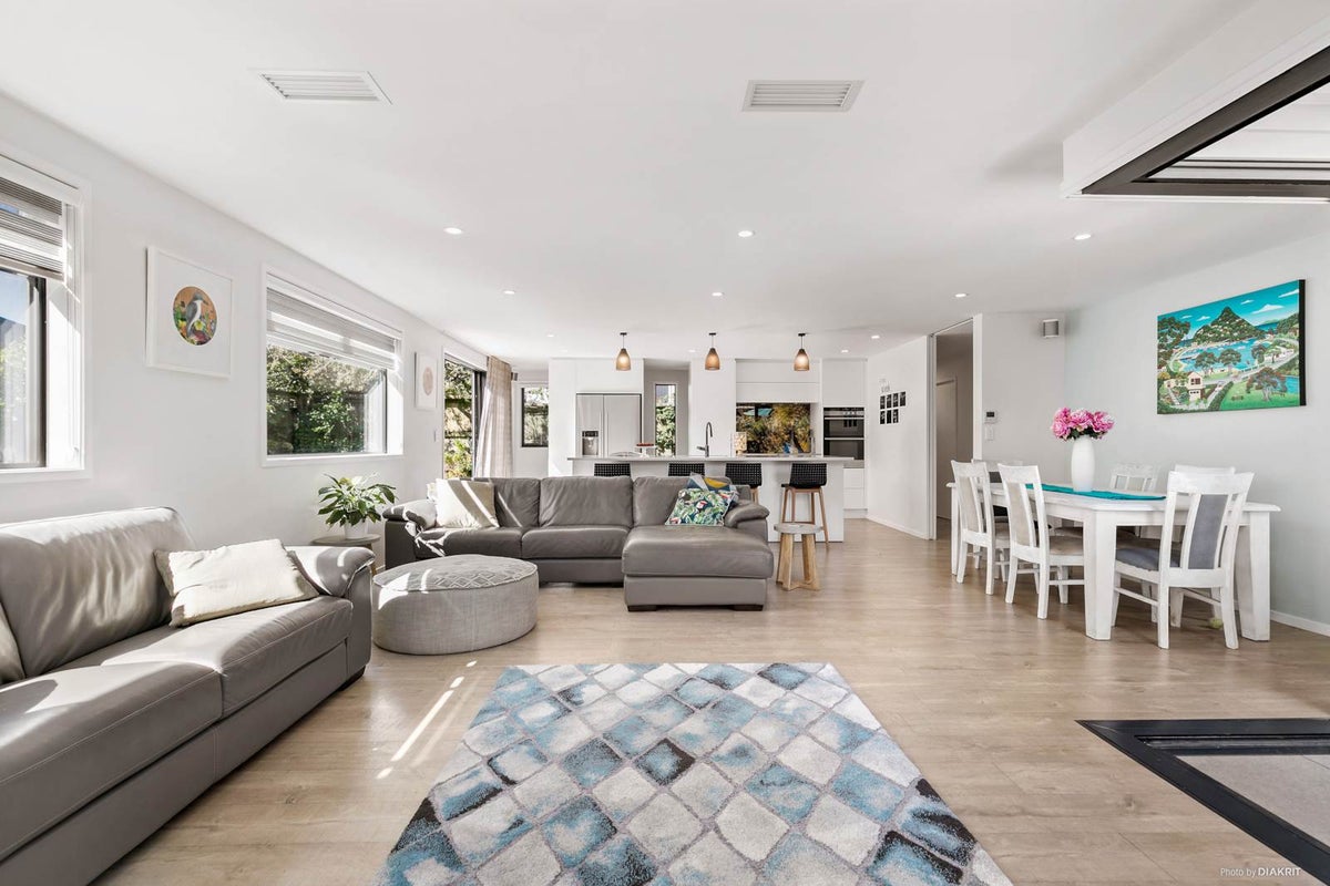 15A Oak Street, Royal Oak, Auckland - Carousel 1