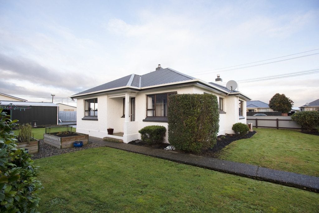 3 Stobo Street, Grasmere, Invercargill - Carousel 2