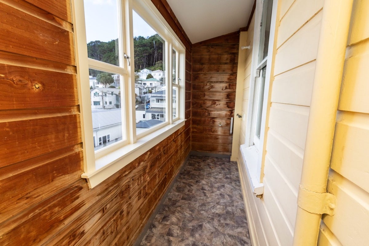 71 Ellice Street, Mount Victoria, Wellington - Carousel 24