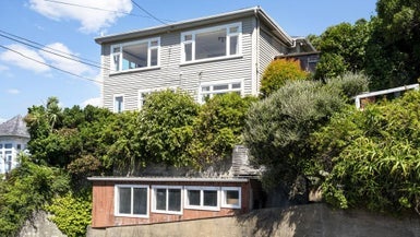 13 Palliser Road, Roseneath, Wellington - Carousel 1