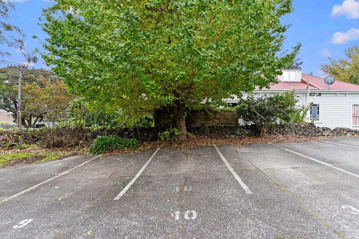 10/23 Fairview Road, Mount Eden, Auckland - Carousel 15
