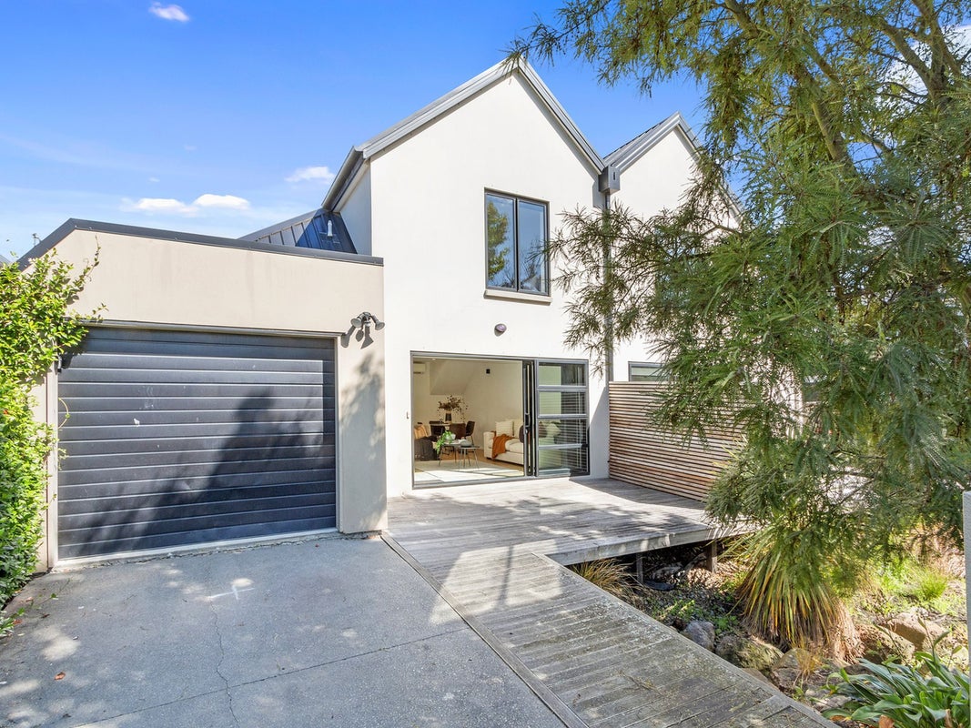32 Eversleigh Street, St Albans, Christchurch - Carousel 1