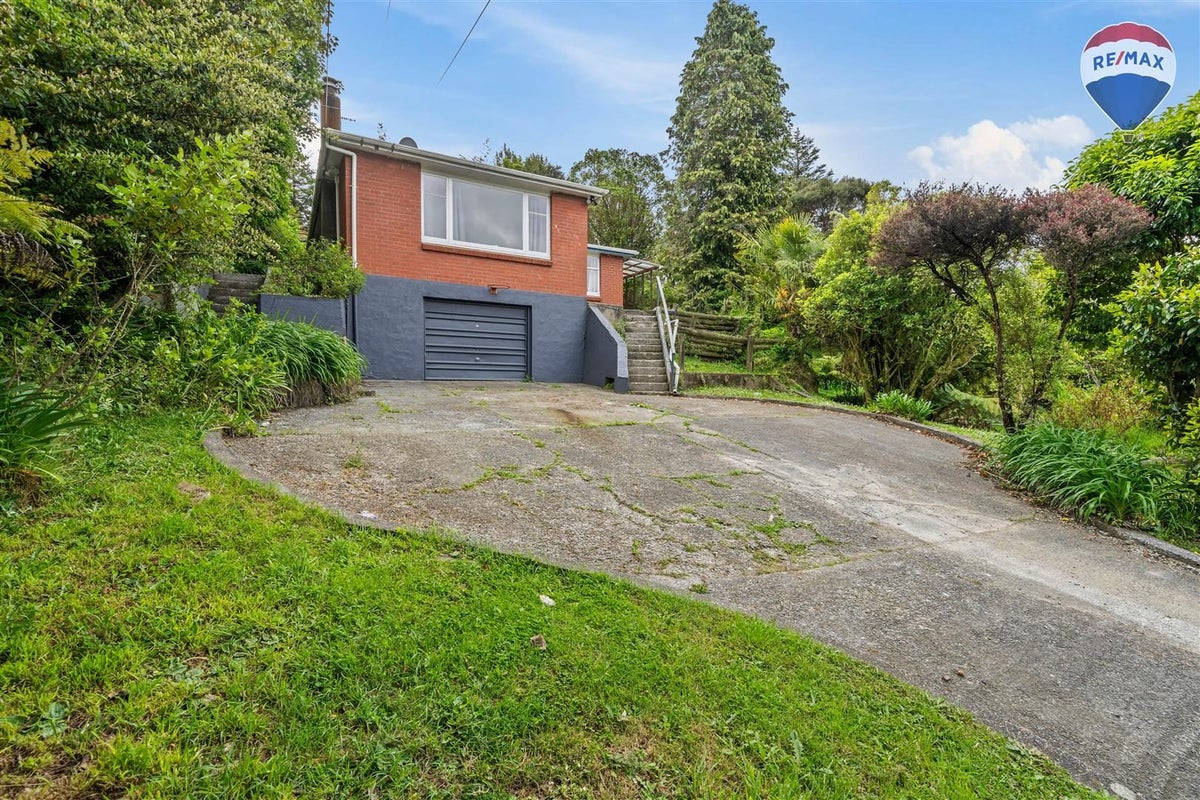 10 Sheehy Grove, Wainuiomata, Lower Hutt - Carousel 21