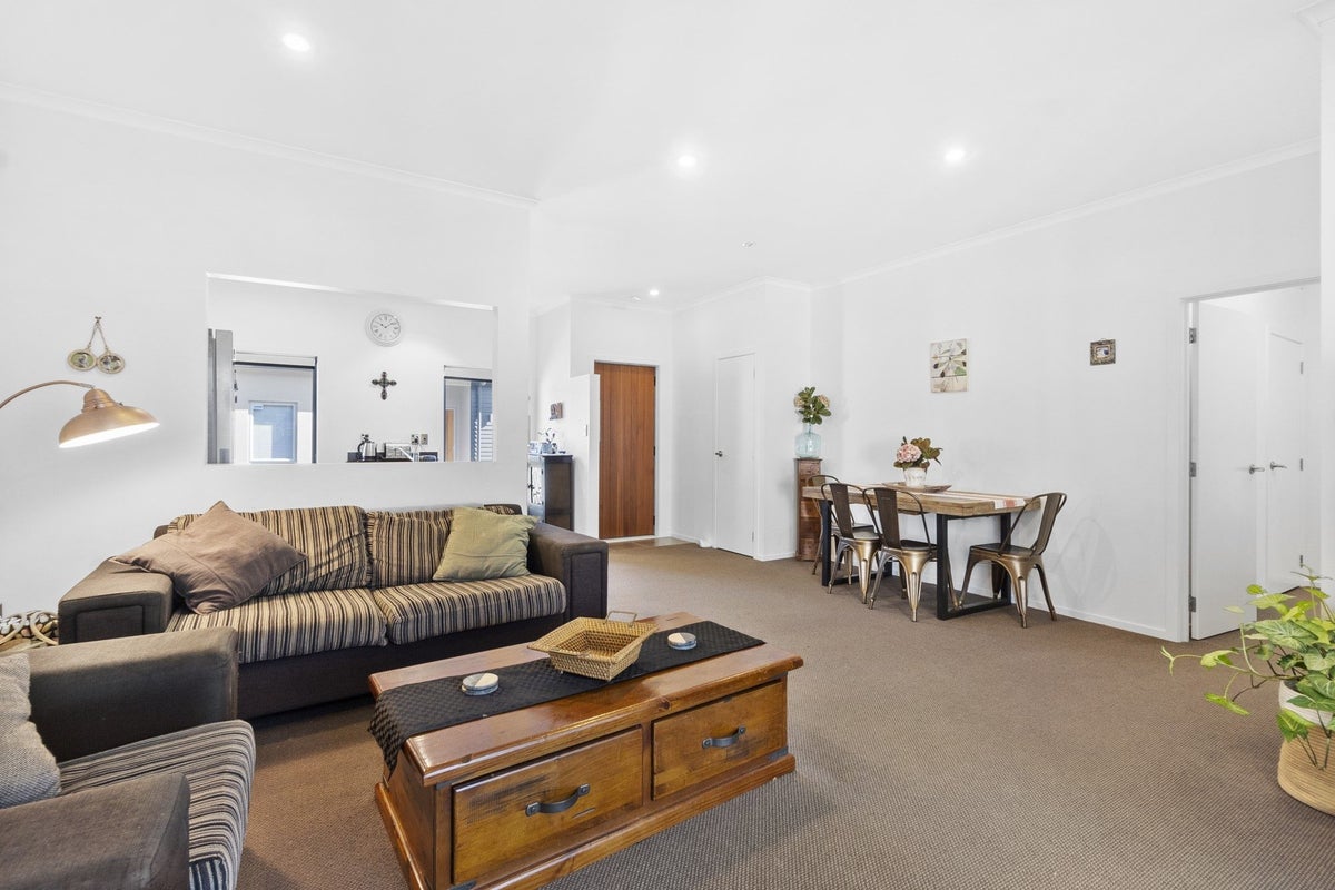 49C Albert Street, Hamilton East, Hamilton - Carousel 2