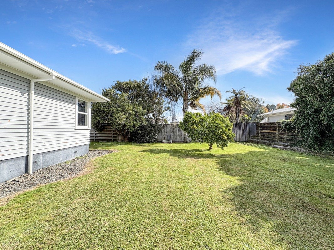 46 Bremworth Avenue, Dinsdale, Hamilton - Carousel 15
