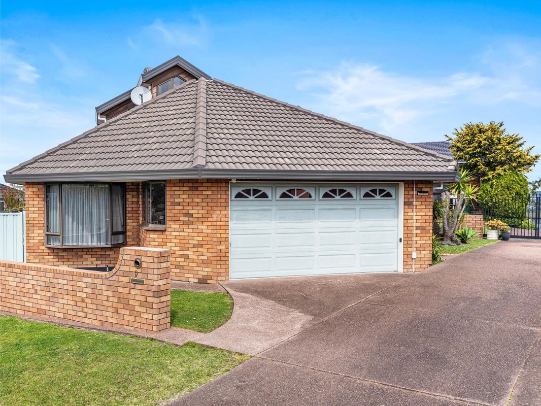 9 Renoir Street, West Harbour, Auckland - Carousel 2