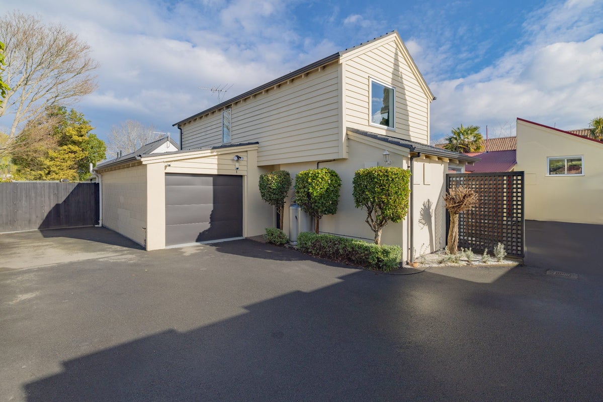 11B Leinster Road, Merivale, Christchurch - Carousel 1