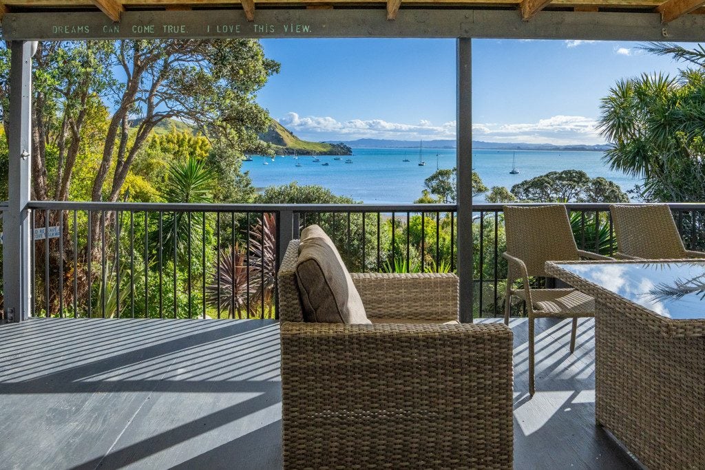 18 Ocean Beach Road, Whangarei Heads - Carousel 1