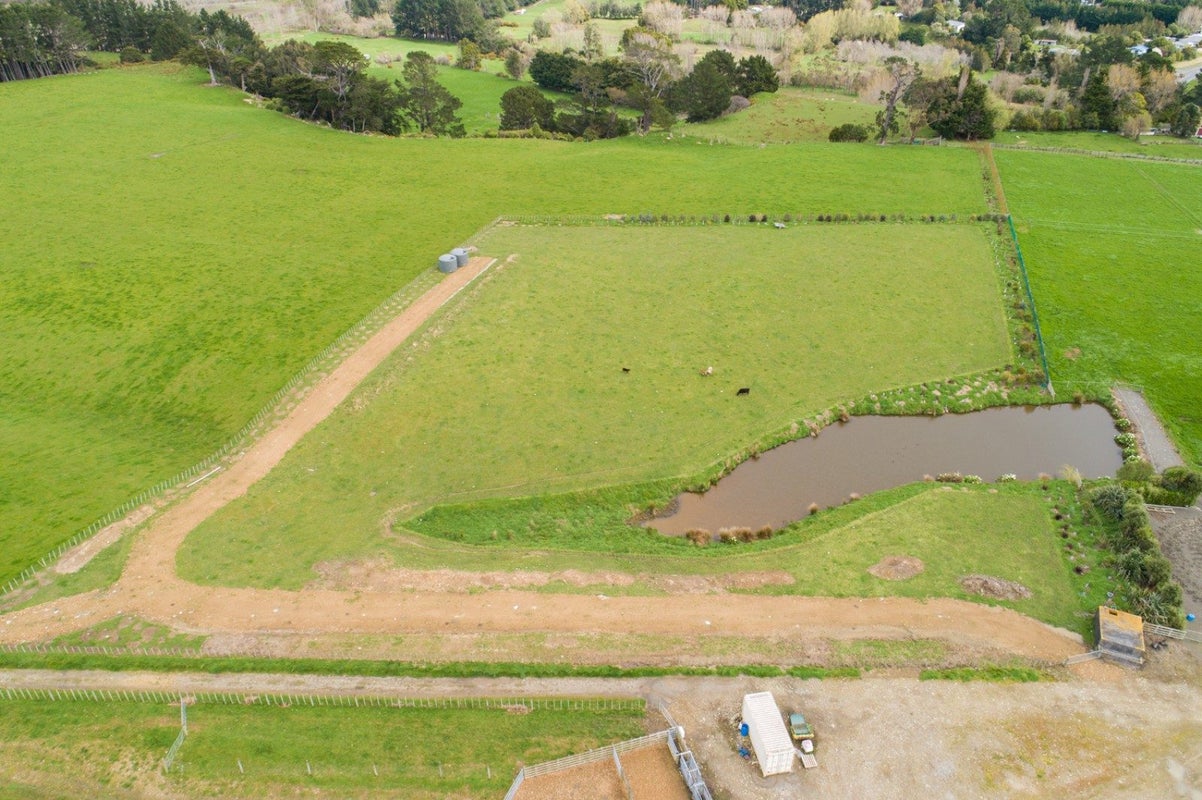571A Tennent Drive, Linton, Palmerston North - Carousel 2
