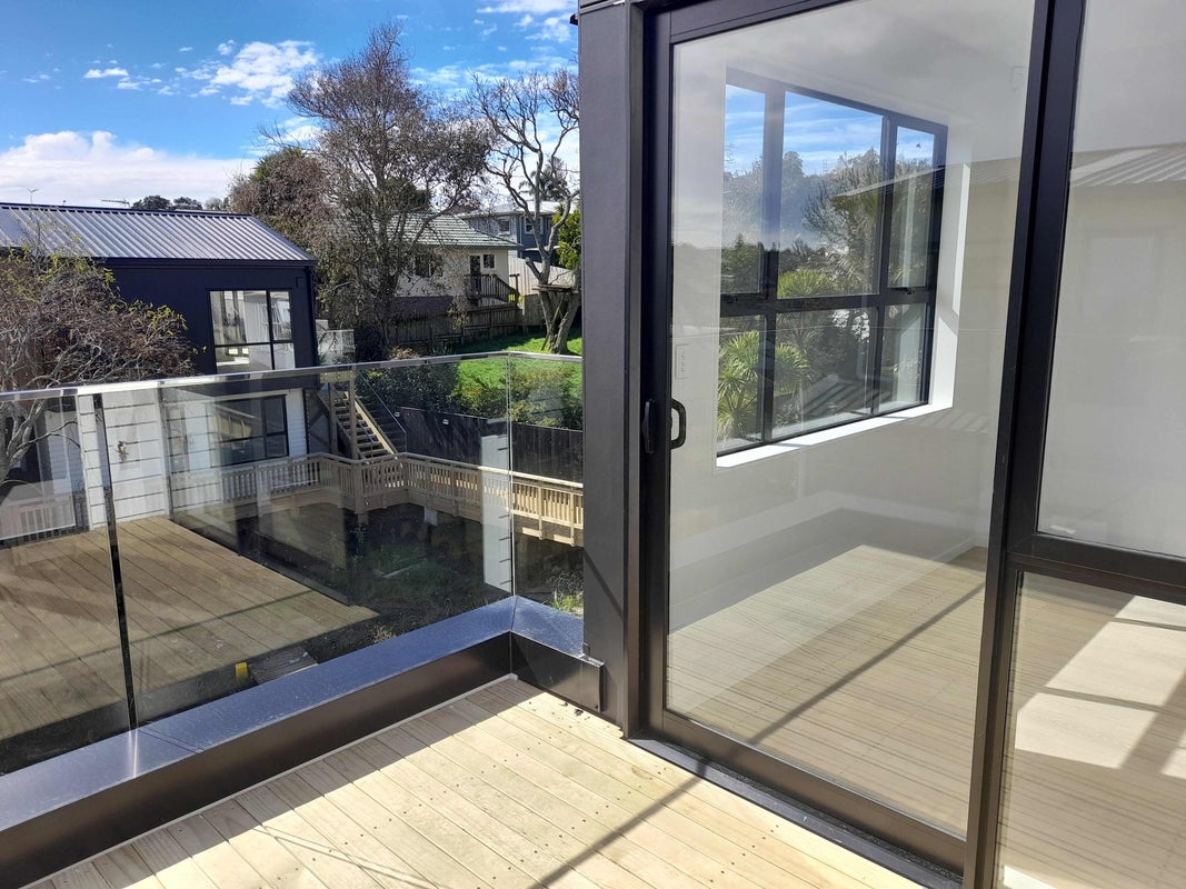 7/53 Drake Street, Howick, Auckland - Carousel 10