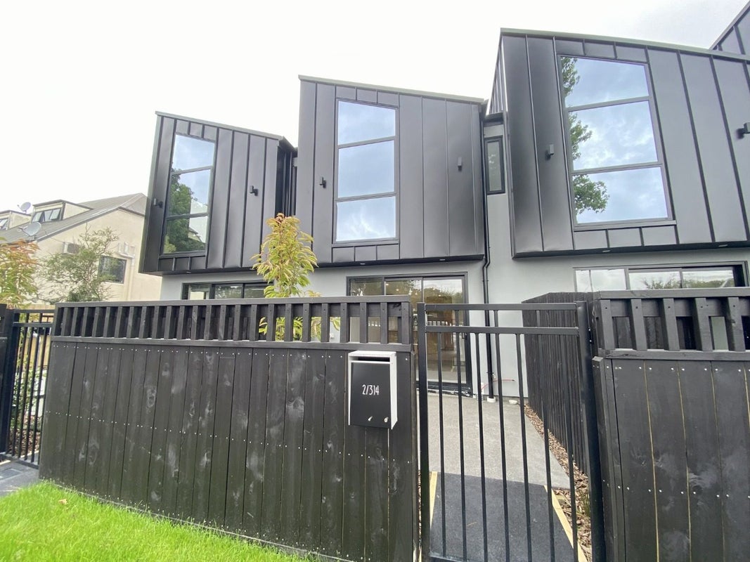 2/314 Worcester Street, Linwood, Christchurch - Carousel 1