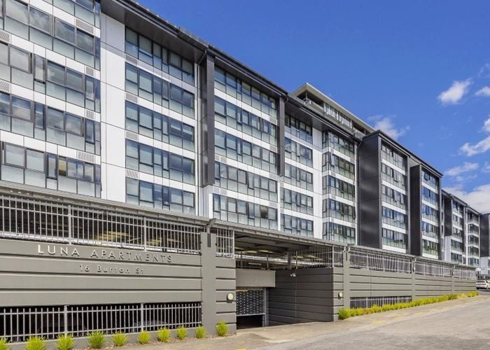 4N/16 Burton Street, Grafton, Auckland - Carousel 1