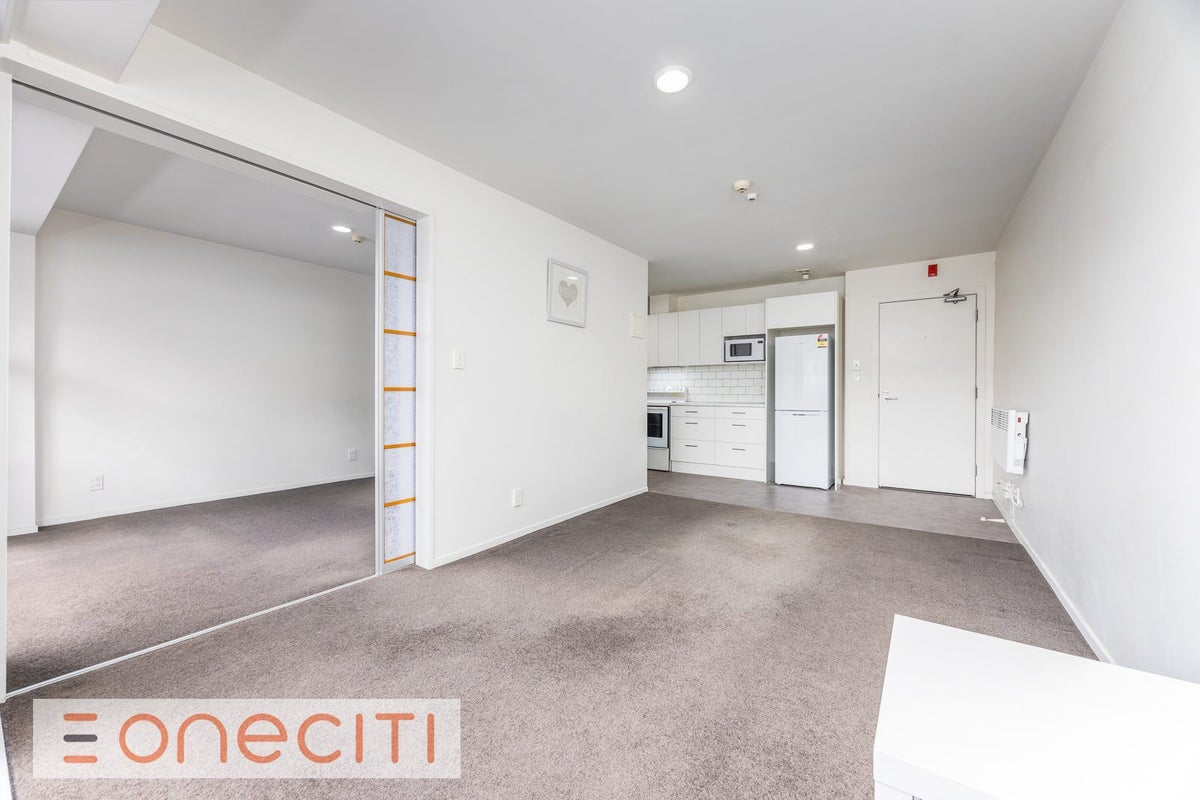 17/8 Clayton Street, Newmarket, Auckland - Carousel 2