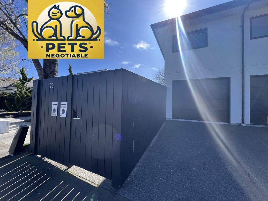 2/129 Aikmans Road, Merivale, Christchurch - Carousel 1