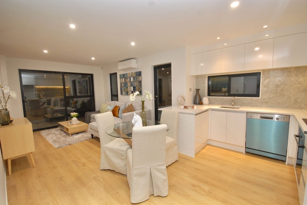 123F Sunnynook Road, Forrest Hill, Auckland - Carousel 2