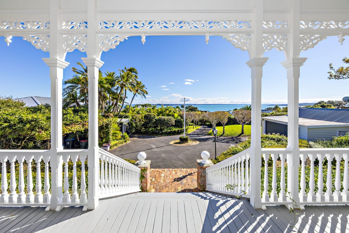 9 Springcombe Road, St Heliers, Auckland - Carousel 2
