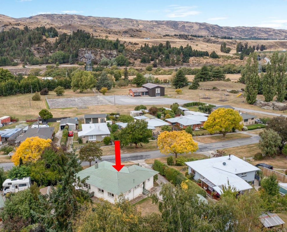 17 Tamblyn Drive, Lake Roxburgh Village, Roxburgh - Carousel 2
