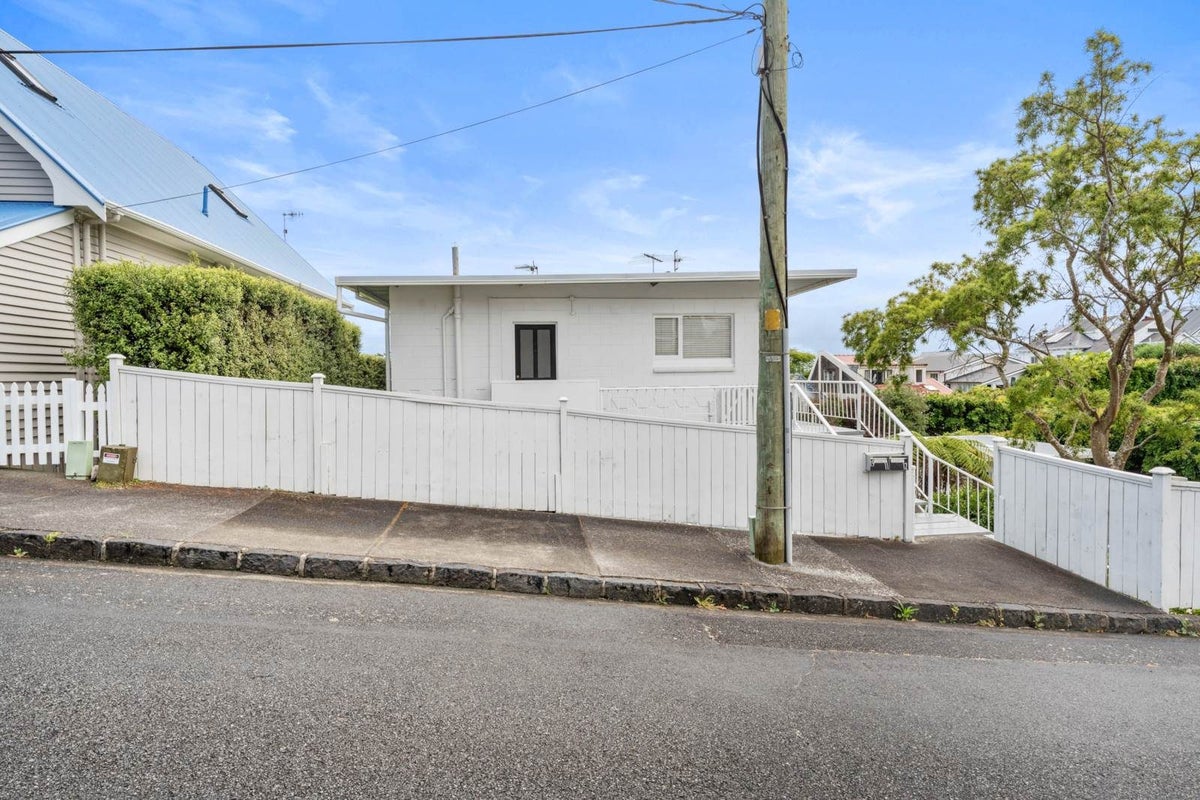 11/19 Vine Street, Ponsonby, Auckland - Carousel 1