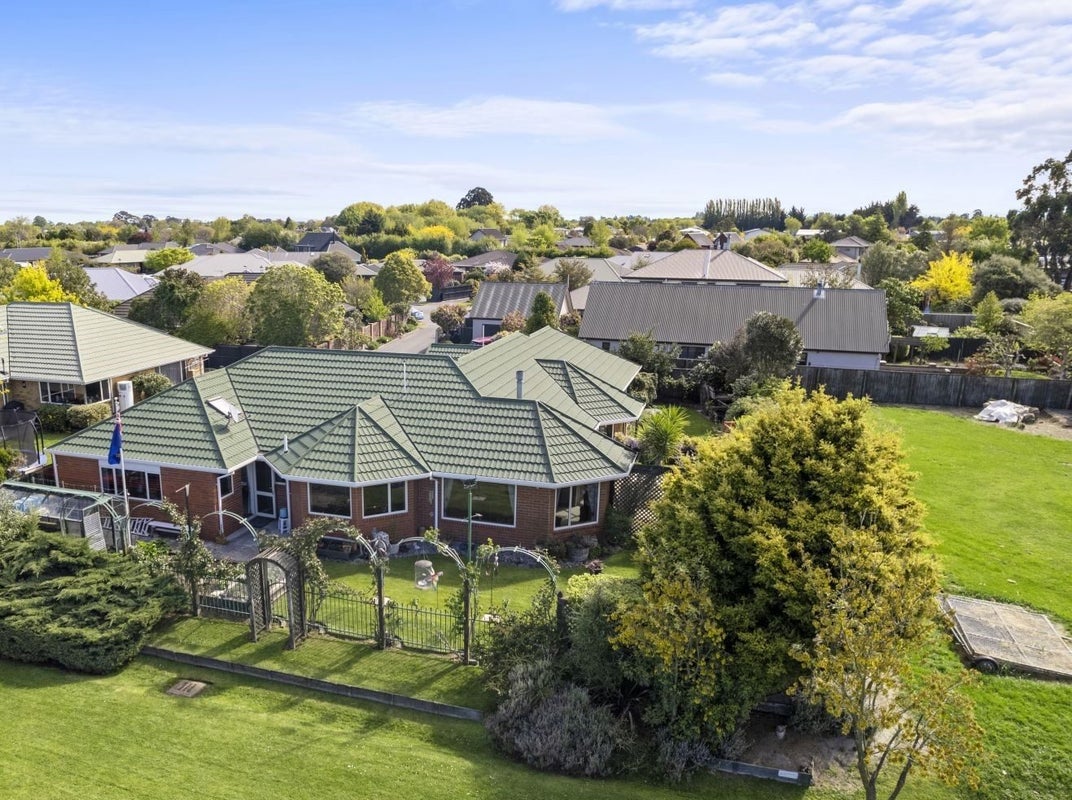 36 Farnswood Place, Redwood, Christchurch - Carousel 2