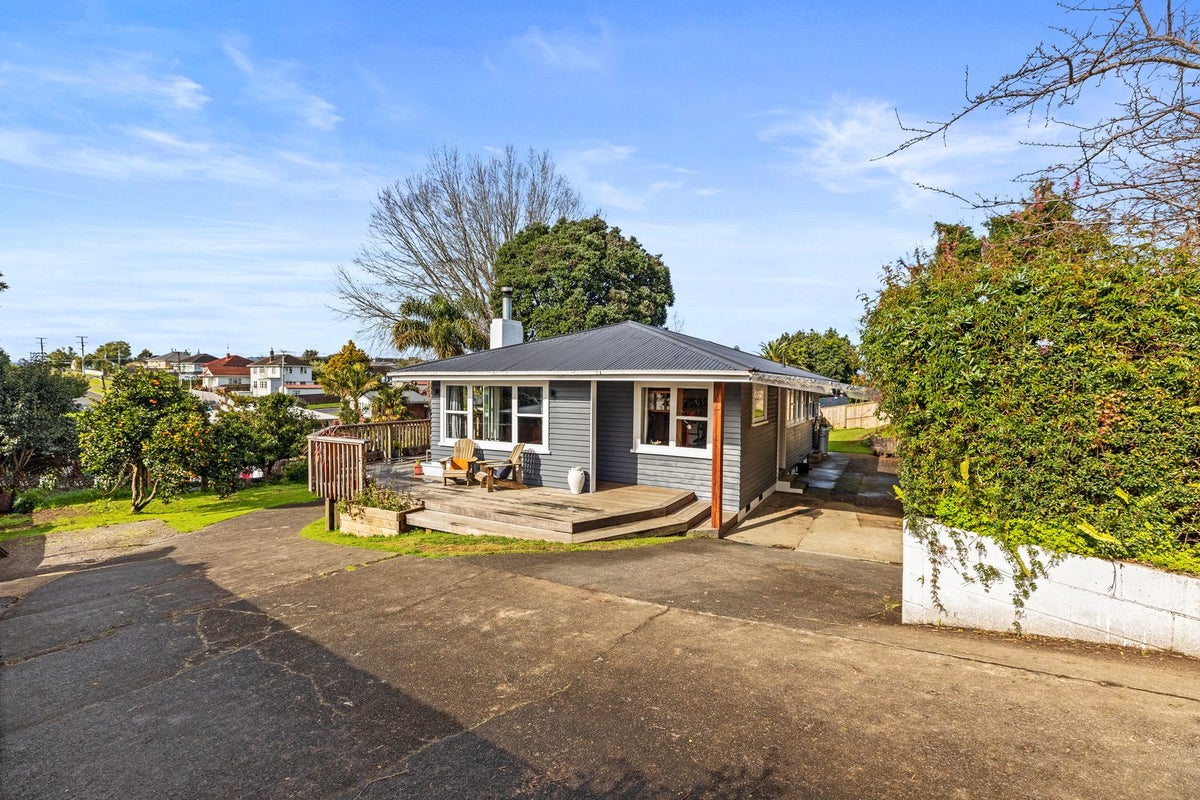 22 Landview Road, Parkvale, Tauranga - Carousel 25